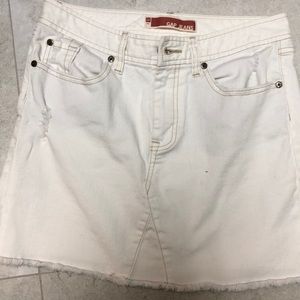 White denim distressed skirt